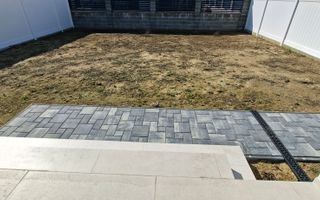 Duplex spatios cu garaj si pereti dublii - Poză 3