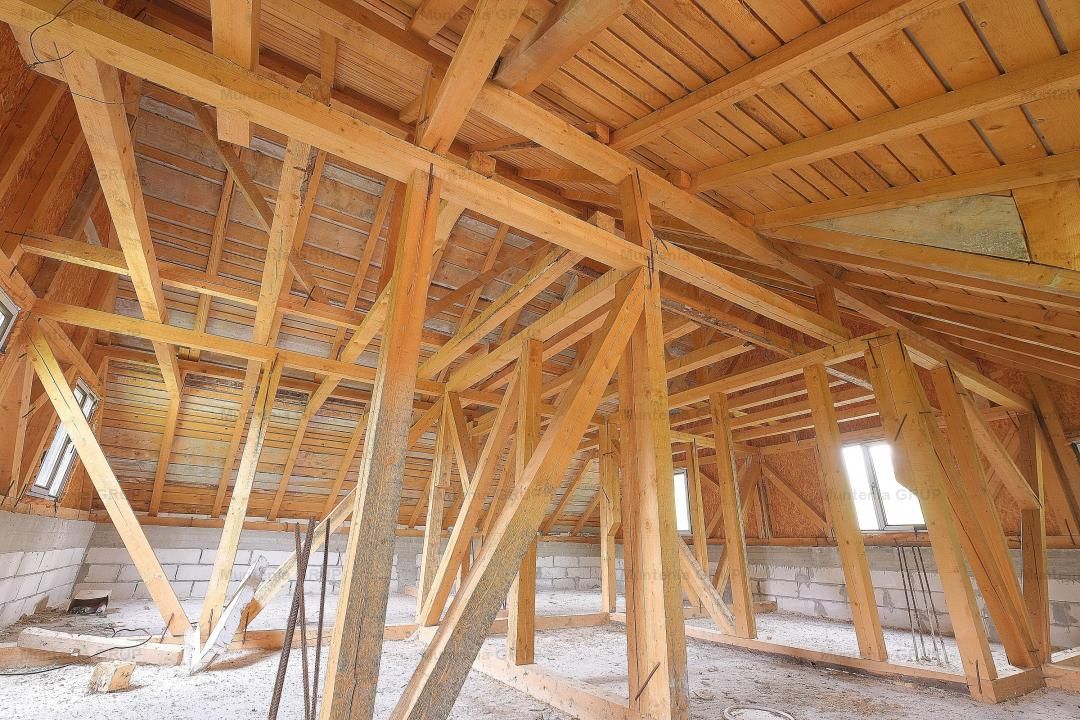 CHEIA - Valea Popii, vanzare vila S+P+E+M exceptionala, posibil si in rate - Poză 16