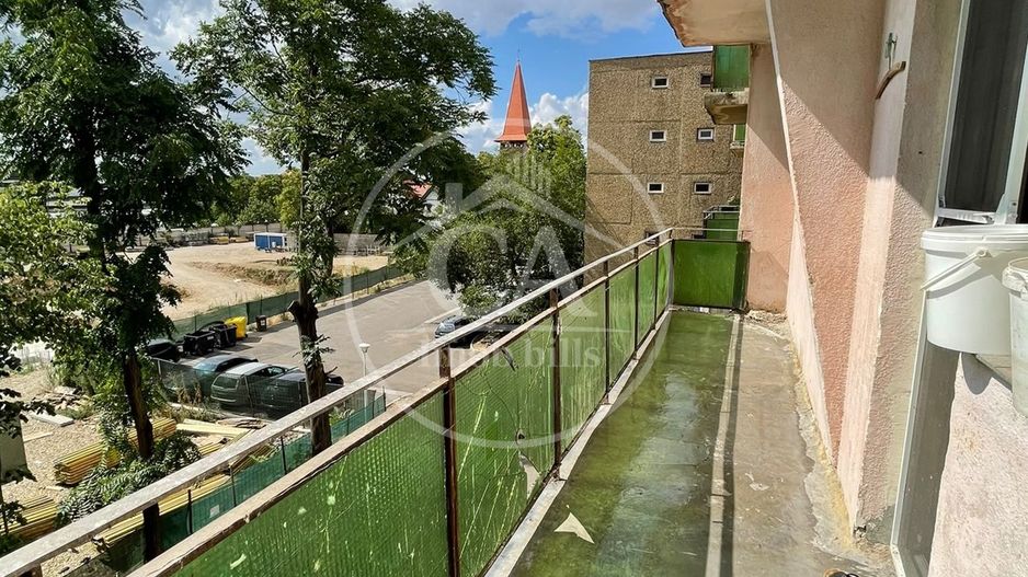 Apartament de vânzare cu 2 camere în zona Rogerius, Oradea - Poză 11