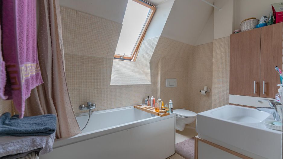 Apartament 5 camere dispus pe doua nivele in zona Brasovul Vechi - Poză 9