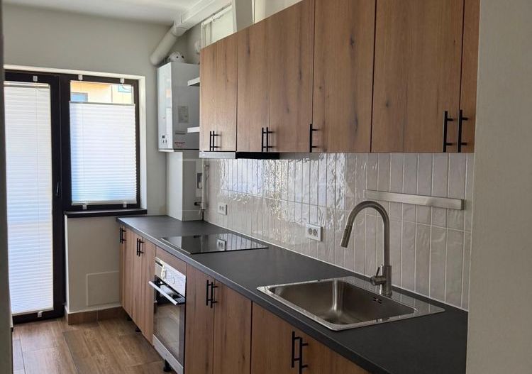 Apartament cu 2 camere decomandate, balcon, parcare cu CF. - Poză 4