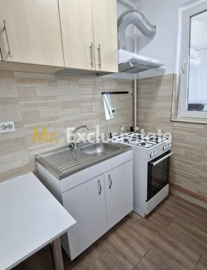 Garsoniera Cocheta de Inchiriat Craiovei centrala proprie - Poză 5