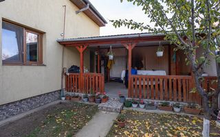 Casă / Vilă cu 6 camere de vânzare în zona Sagului - Poză 18