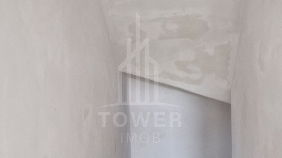 Casa tip quadruplex 5 camere ,la cheie - Poză 8