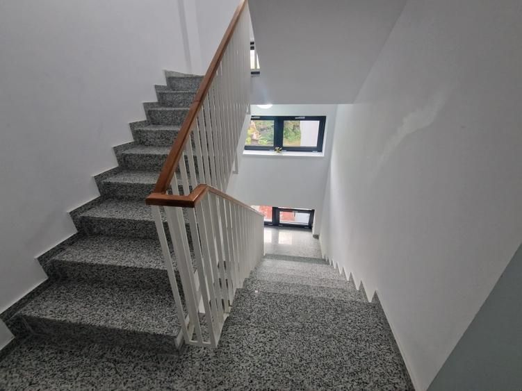 De inchiriat spatiu/ garsoniera in zona Obor NEMOBILAT - Poză 11