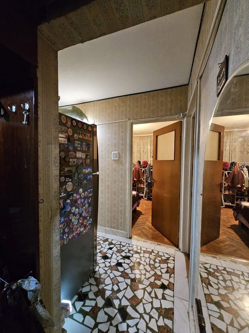 De vanzare apartament cu 4 camere , Soseaua Giurgiului sector4 - Poză 4