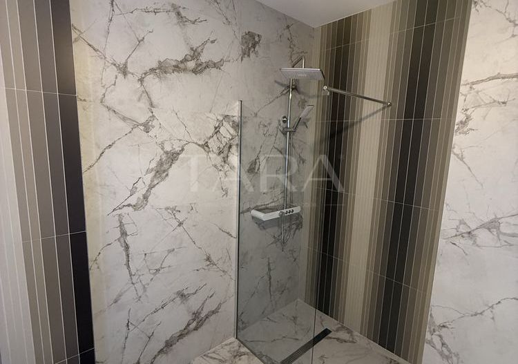 Apartament cu 2 camere, finisat modern, central Floresti. - Poză 4