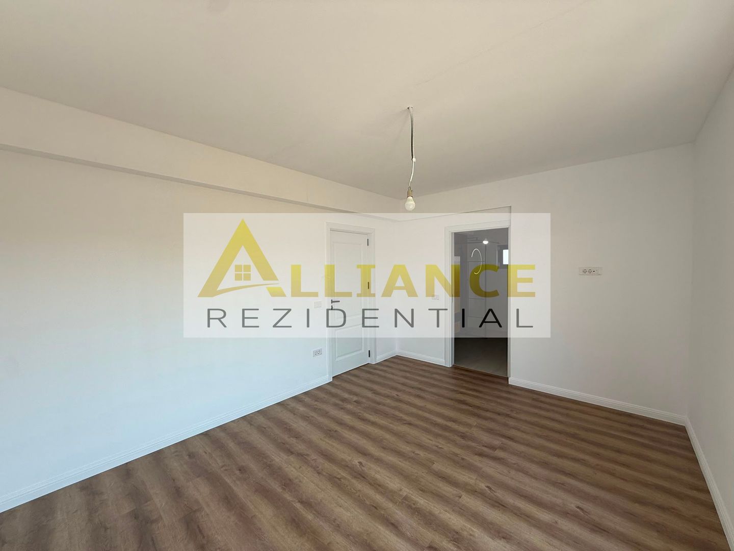 Casa individuala P+1E ~ 4 camere 3 bai ~ teren 355mp ~ - Poză 12