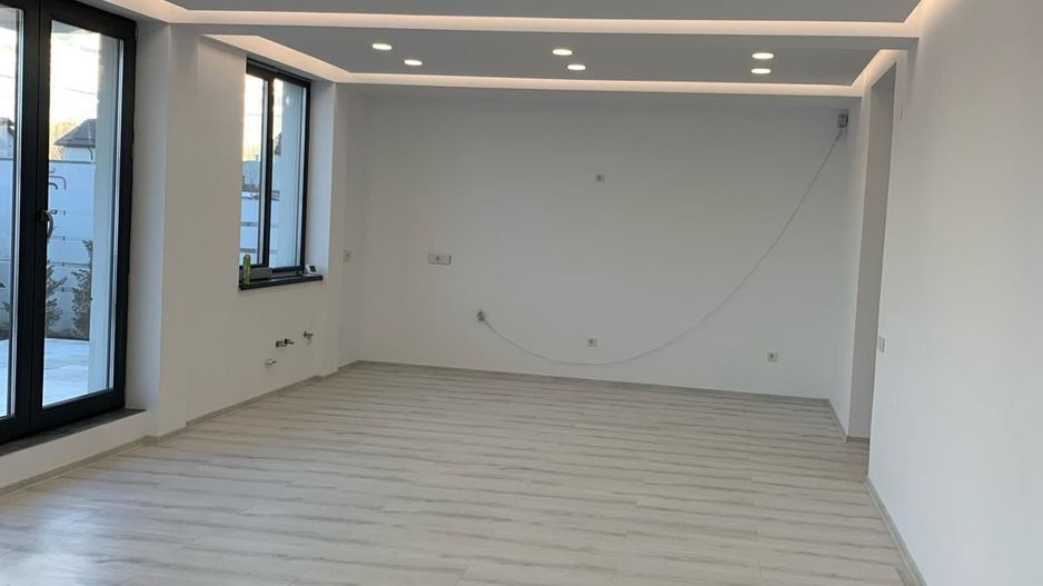 Casă nouă cu grădină generoasă și lumină naturală, în Tunari - Poză 7