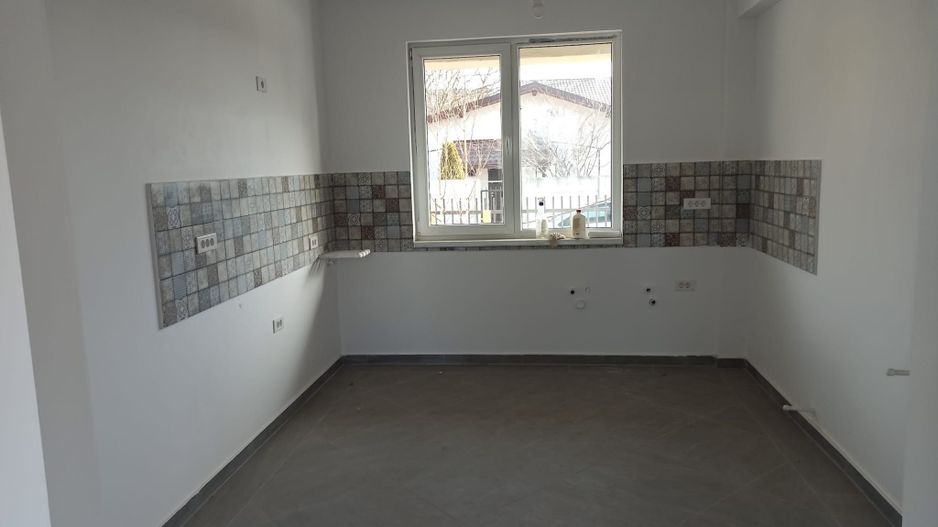 vila gata in duplex/5cam+2bai+150mp curte libera/comBerceni -Ilfov - Poză 1