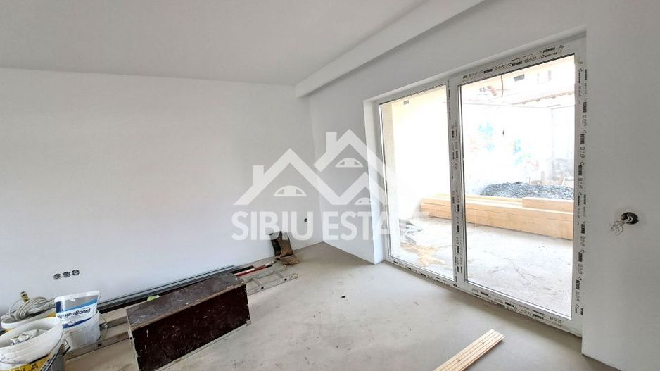 Casa Selimbar 4 camere, 2 bai, terasa, curte si magazie - Poză 9