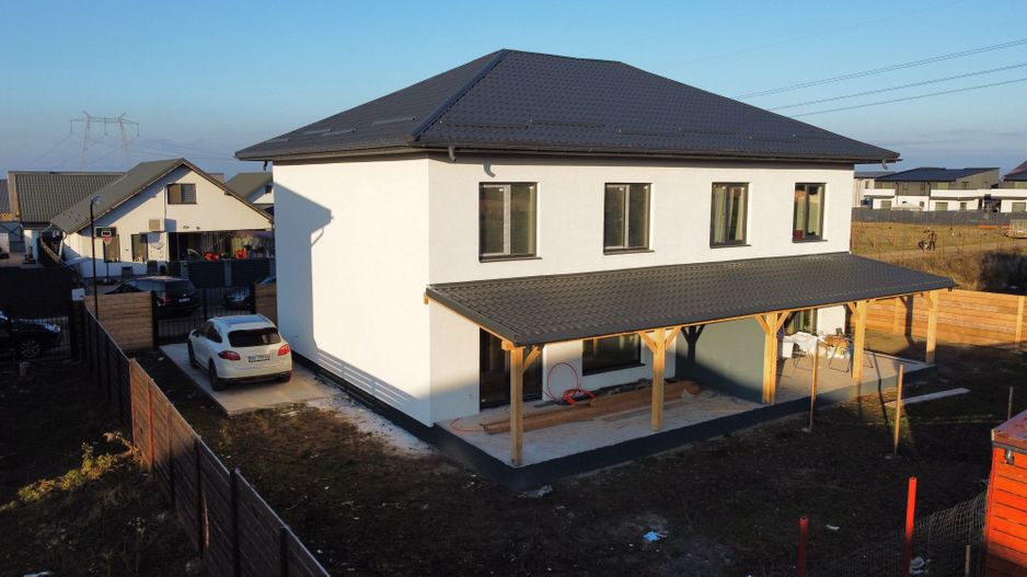 Duplex modern de vânzare în cartierul Izvor - Poză 5