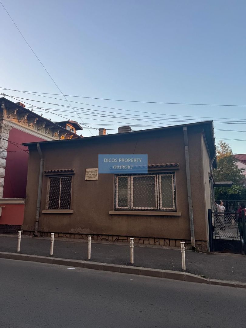 Casă 3 camere, Str. Vasile Alecsandri – vânzare / închiriere - Poză 1