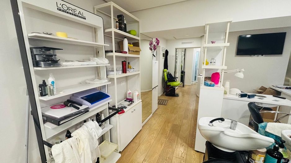 Spațiu Comercial 54 mp – Salon Amenajat | Suceava | 105 000 € - Poză 4