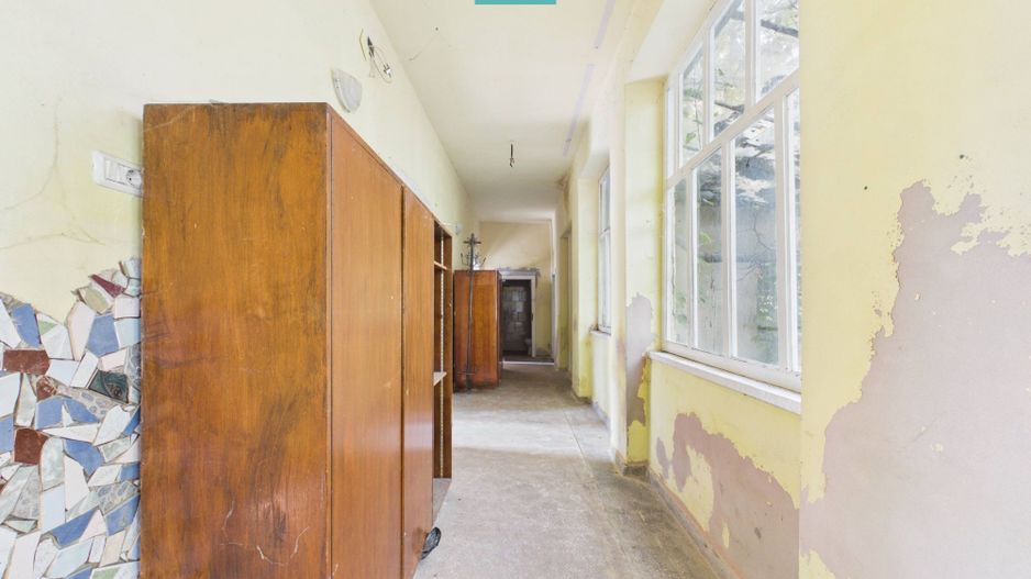 Casă cu teren de 1800 mp, în Buteni, Arad - Poză 6