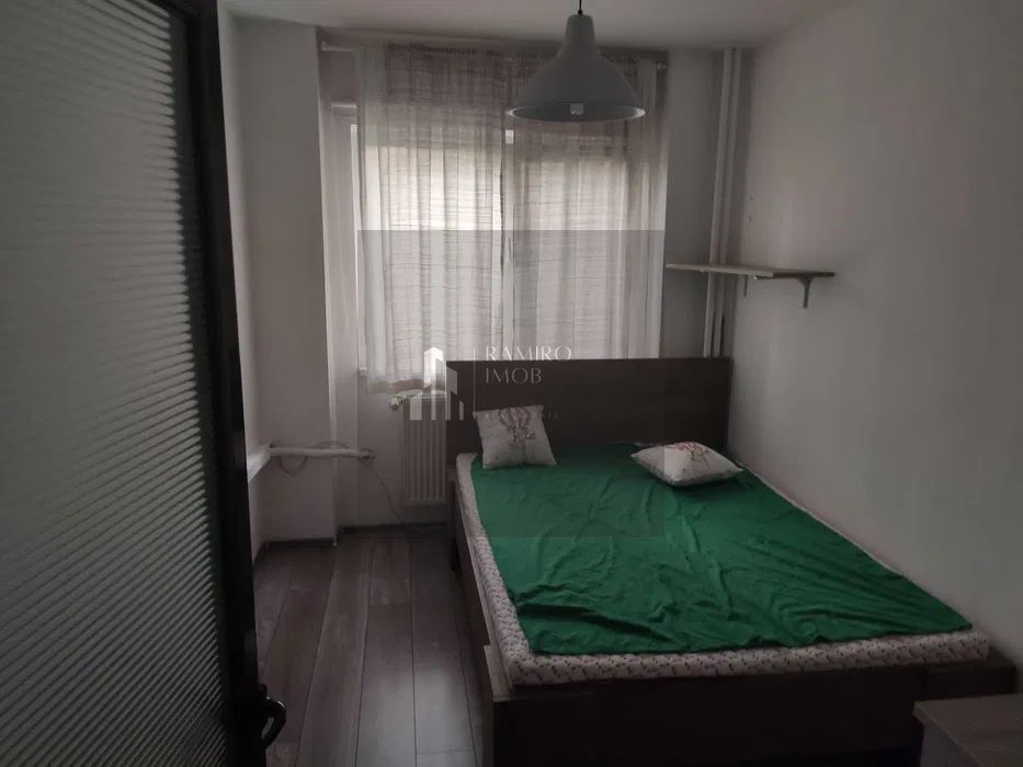 Apartament 3 camere decomandat/15 minute metrou Piata Sudului - Poză 1