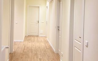 Vânzare vilă 8 camere | Grădină 500mp | 3 locuri de parcare - Poză 19