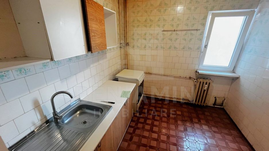 4 Camere-Calea Bucuresti-Rotonda-Spital Neuro-2 Bai-77mp-Liber - Poză 5