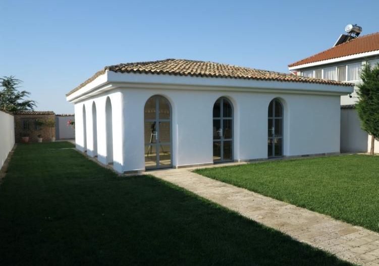 CASĂ DE VACANȚĂ ÎN STIL MEDITERANEAN – ÎNTRE 2 MAI ȘI VAMA VECHE - Poză 1