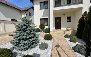 Duplex elegant, gata de mutare – finisaje premium, curte amenajată - Poză 1