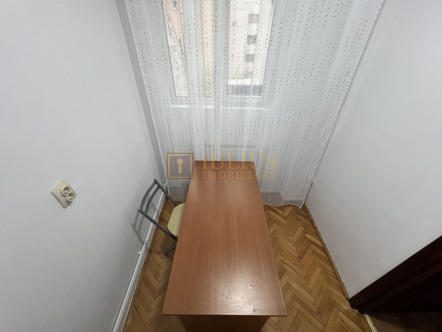 Piata Unirii; dormitor +birou;parcare privata si boxa (centrala proprie si ctr.) - Poză 13