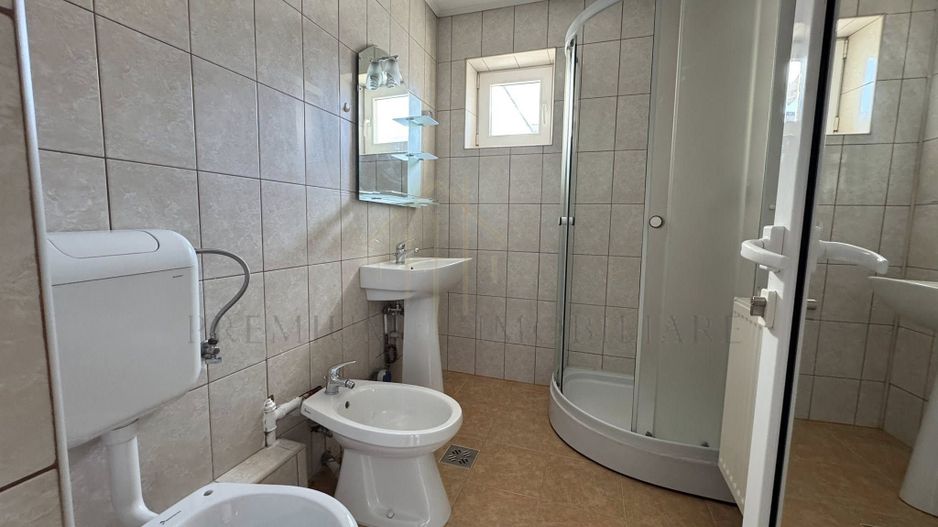 Apartament 3 Camere - Zona centrala - Poză 3