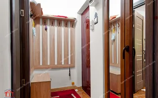 De vanzare apartament 2 camere Centru, etaj 3 - Poză 11