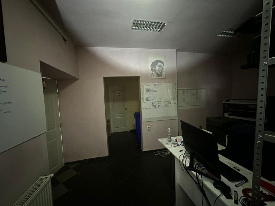 Oportunitate unica!Spatiu comercial parter+demisol, plus apartament la etaj - Poză 6