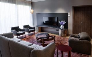 Full Service Apartment | 2 Bedrooms | Parking | Concierge - Poză 1