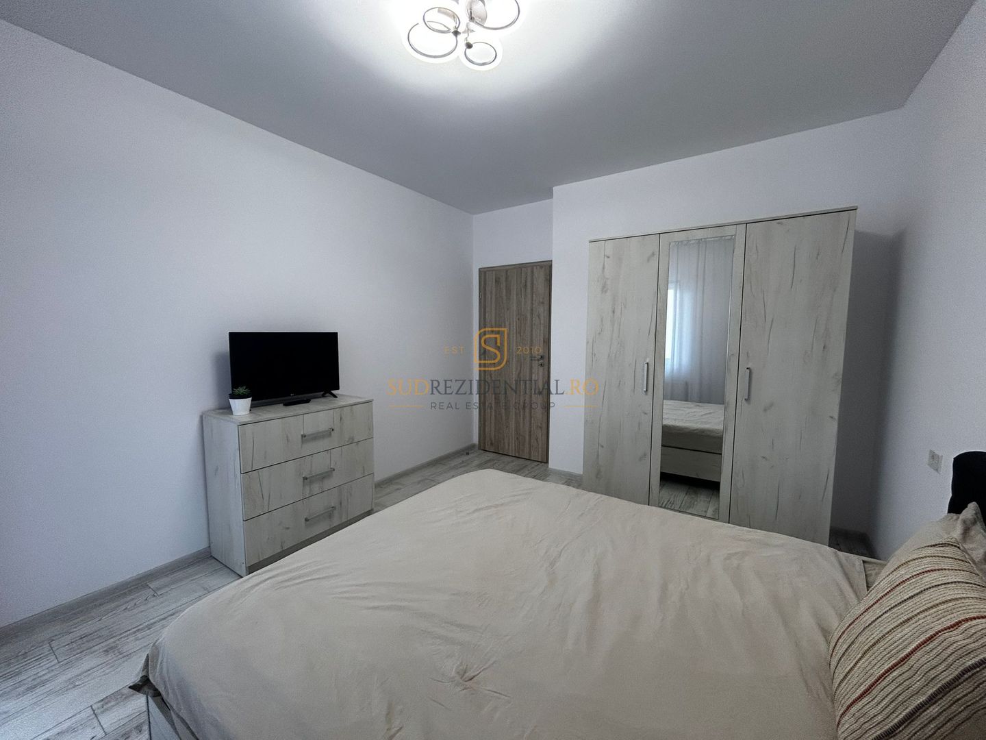 Apartament 2 camere de inchiriat, mobilat, The Grand Kristal, Sector 4 - Poză 7