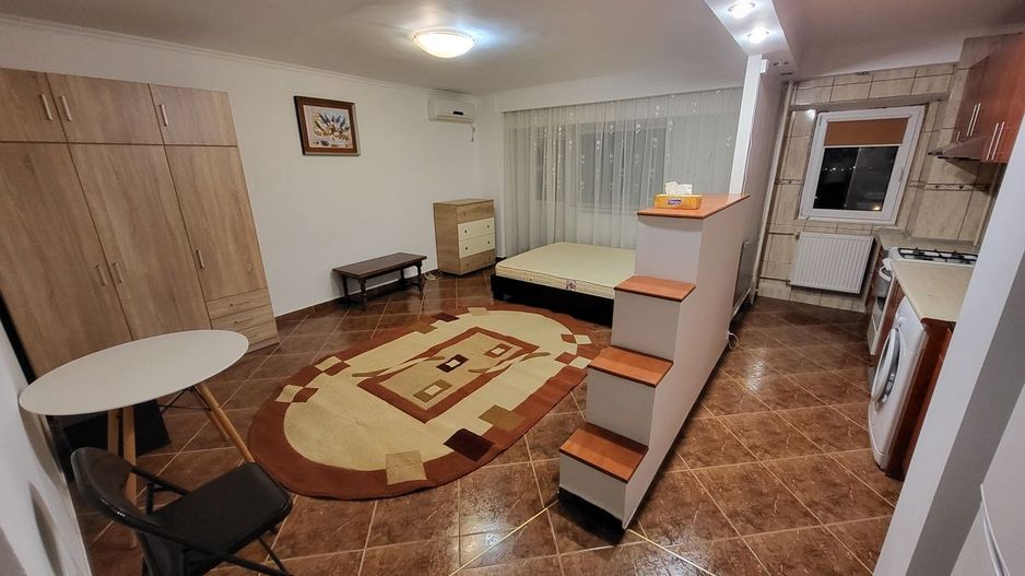 Închiriez garsonieră spațioasă, Mall Vitan - casa de pensii, openspace - Poză 2