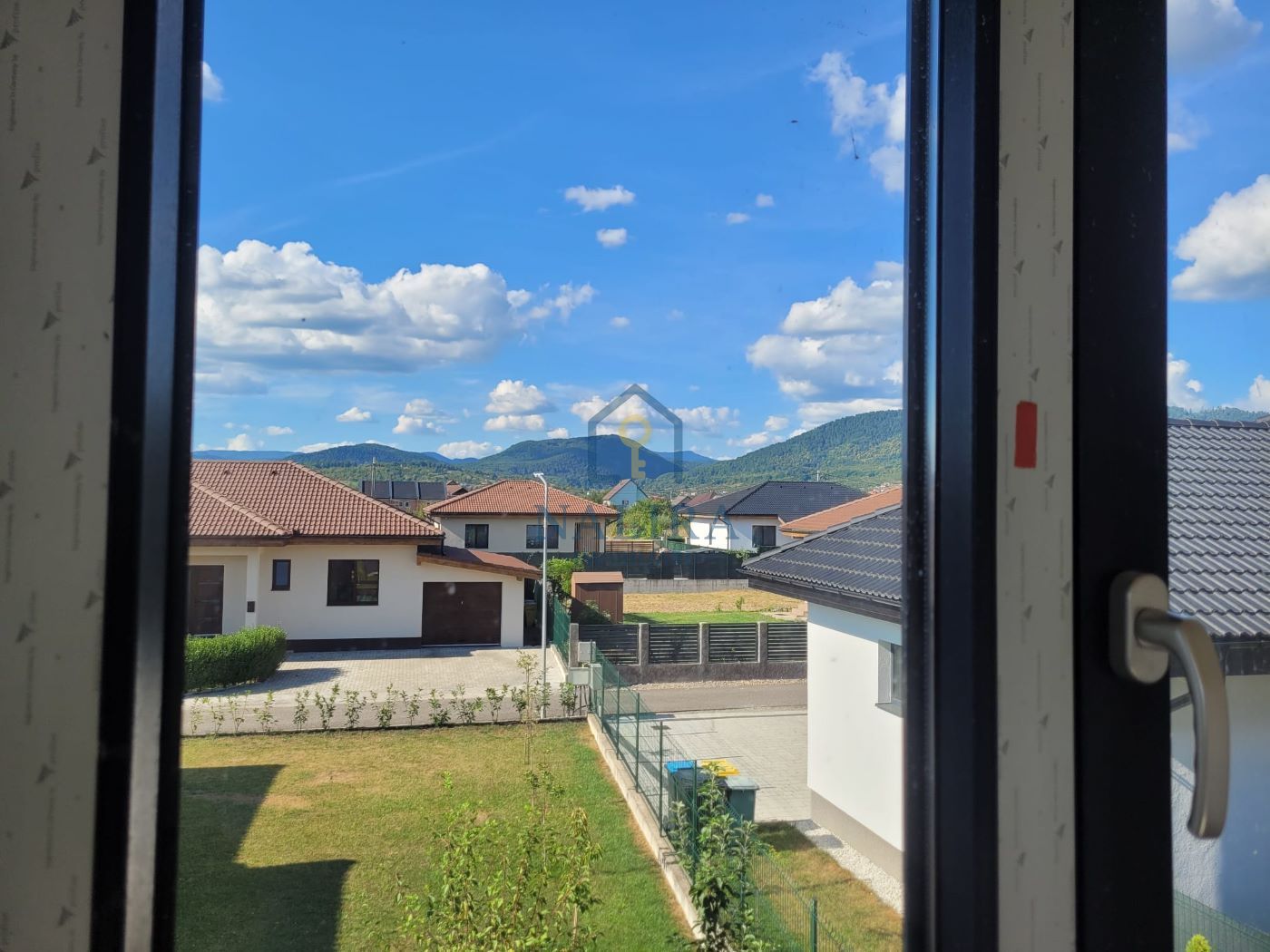 Duplex de vaznzare sat Sasar cartier nou de case spatioase - Poză 9