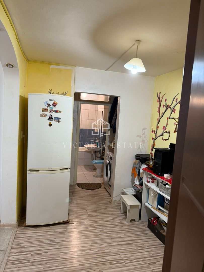 Vând apartament 2 camere , Păltiniș - Poză 4