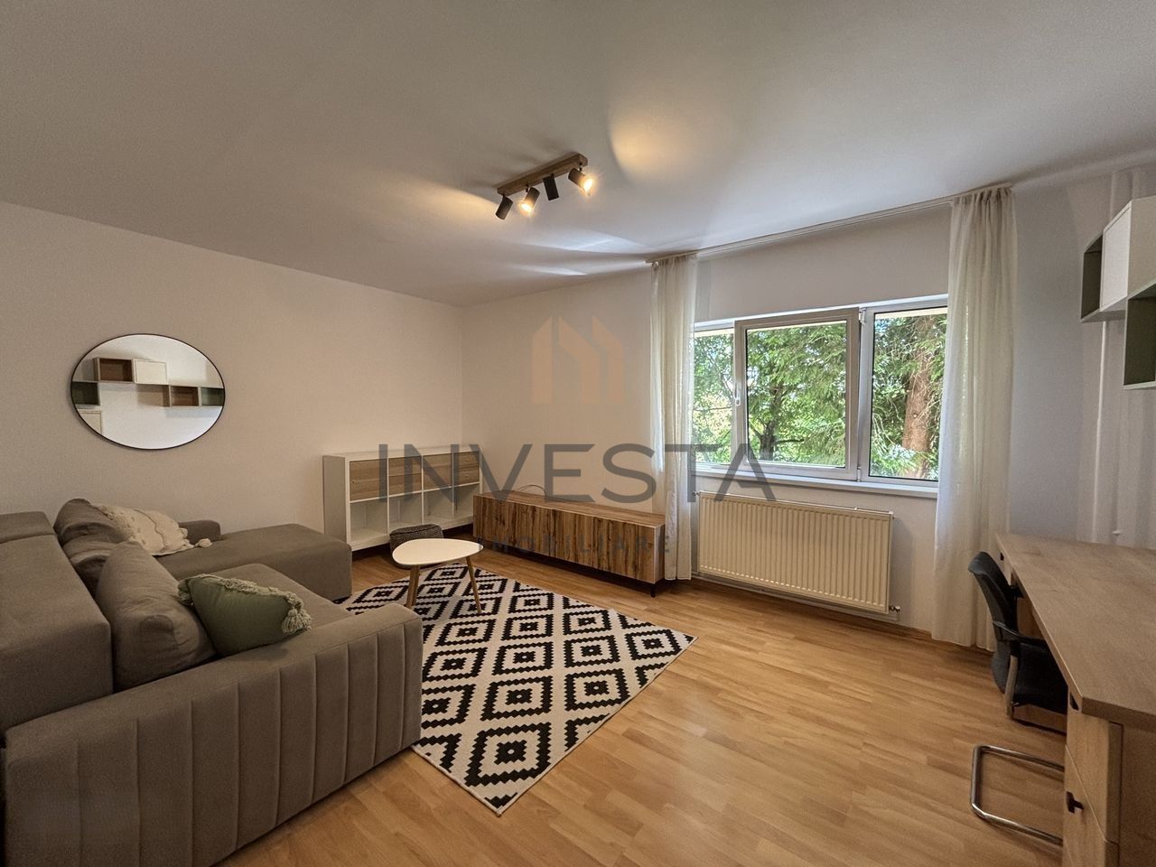 Apartament cu 2 camere decomandate, Etaj Intermediar, zona Zorilor - Poză 1