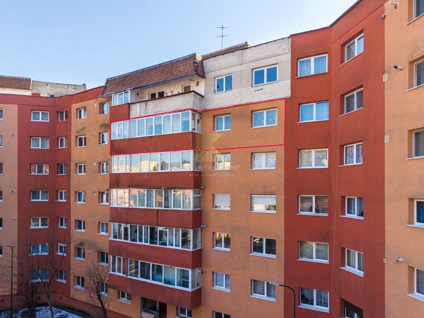 Apartament 3 camere, vedere superbă, Răcădău, str. Carpenului - Poză 18