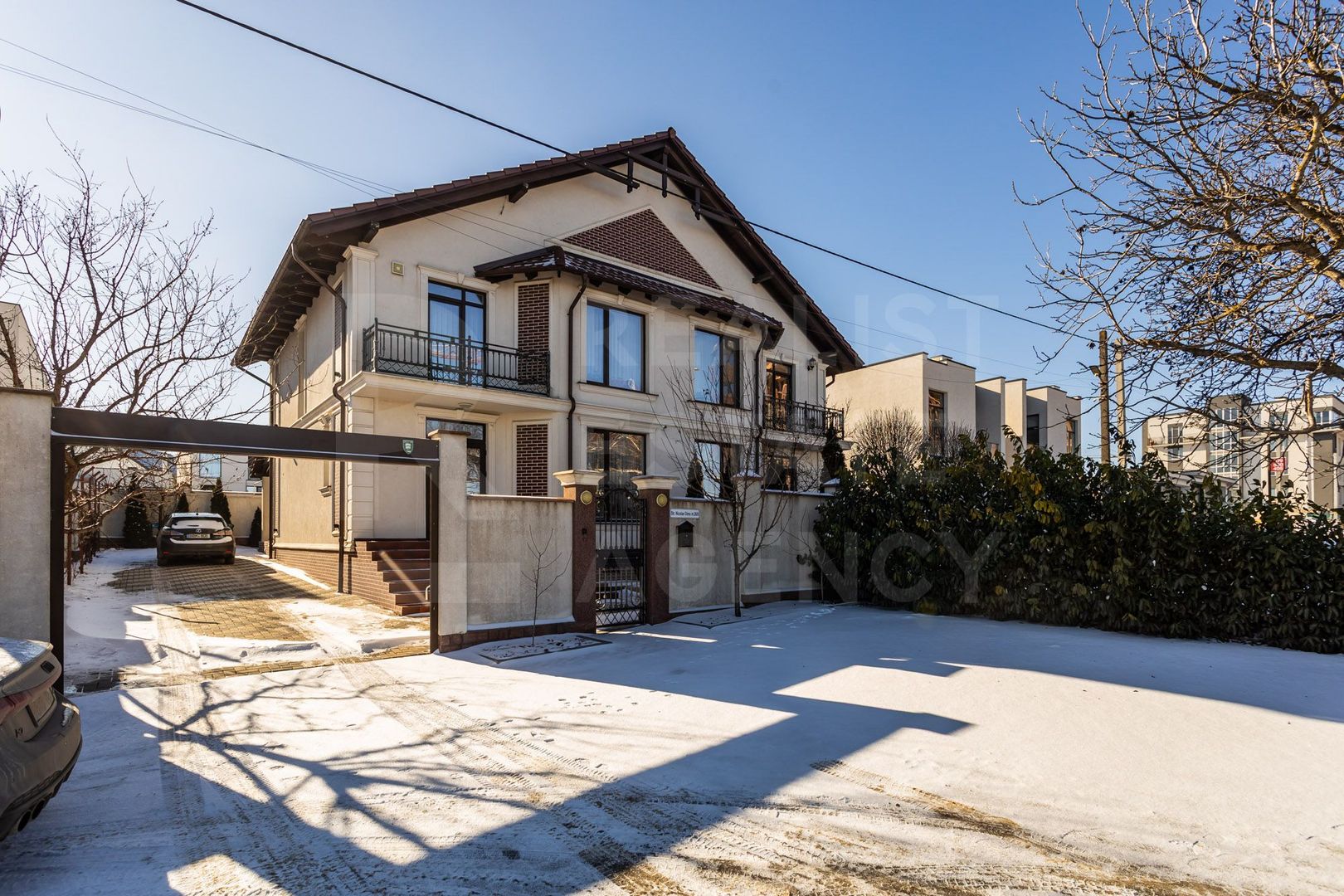 Vânzare, casă, 4 camere, str. Nicolae Dimo, or. Durlești - Poză 1