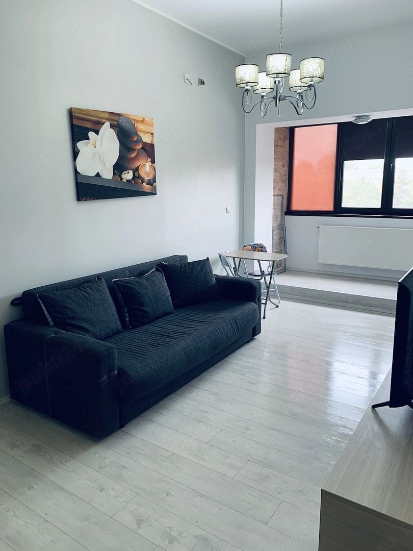 De inchiriat apartament cu o camera Centru, 280 euro - Poză 1