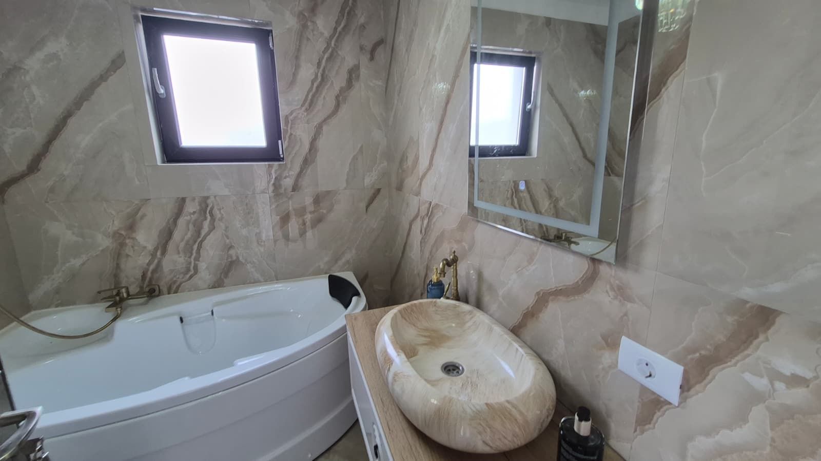 Casă P+1 + Pod - Snagov – vedere la pădure, teren 360 mp - Poză 13