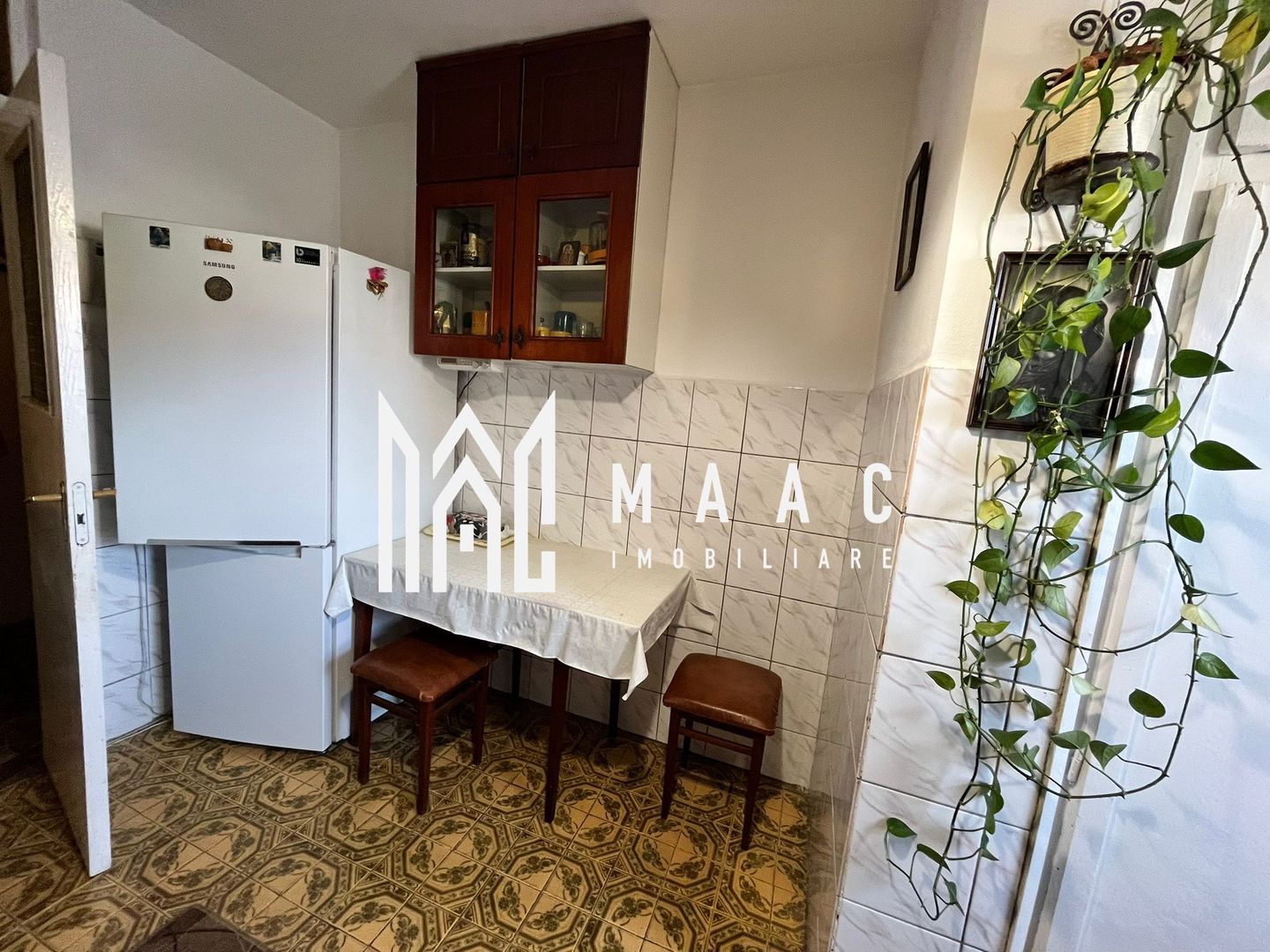 Apartament 4 Camere | Etaj 3 | 2 Balcoane | Pivnita | Strand - Poză 9