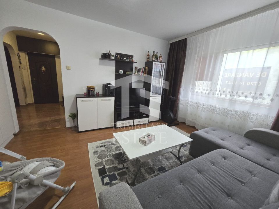 INEL I - Apartament cu centrala pe gaz, loc de parcare si pod de 60 mp - Poză 8