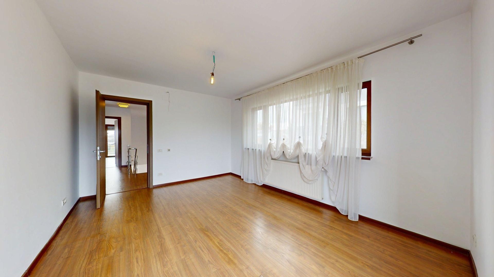 Oportunitate Excepțională de Investiție și Dezvoltare Imobiliară! - Poză 11