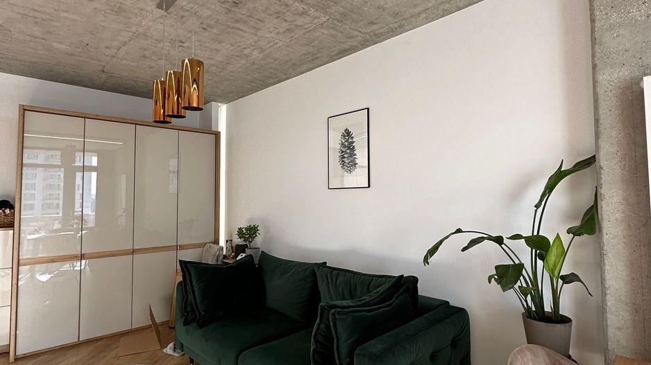 Apartament luminos, mobilat complet, cu loc de parcare inclus - Poză 3