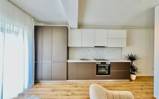 Garsoniera spatioasa LA CHEIE- Incalzire in pard, jaluzele electrice - Poză 8