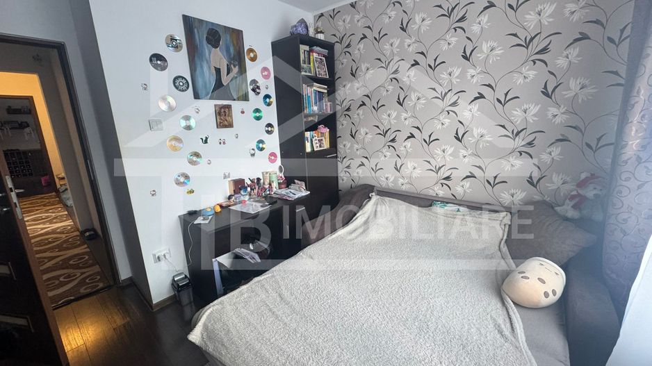 Apartament cu 3 camere, 70 mp, decomandat, garaj, Zona Fortuna - Poză 7