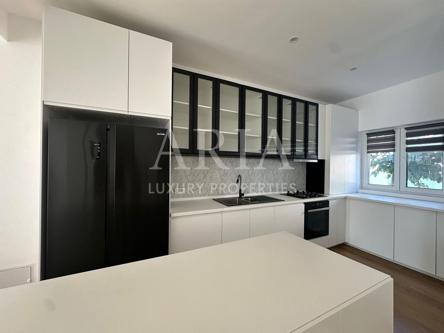 AMERICAN VILLAGE - MODERN VILLA - 5 ROOMS - FULLY FURNISHED - GATED COMMUNITY - Poză 1