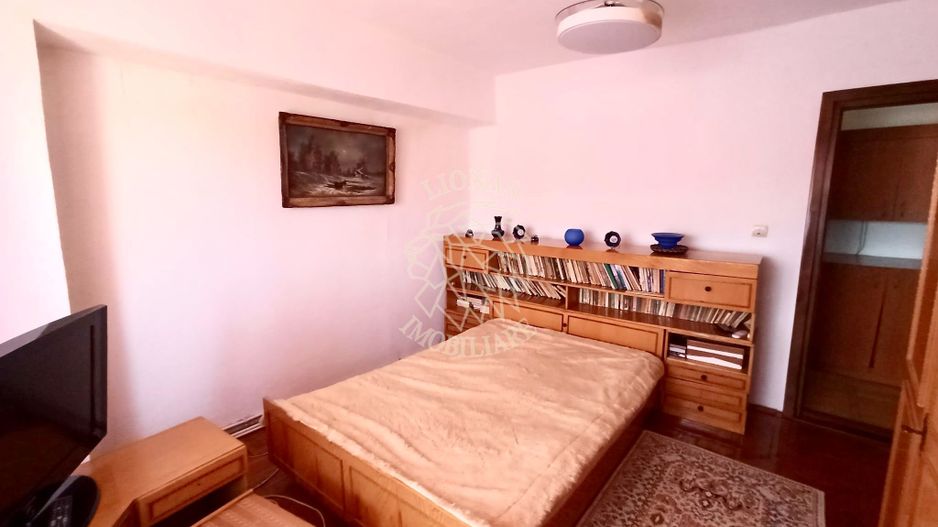 Apartament decomandat 3 camere 72 mp+spatiu depozitare 30 mp-Central - Poză 3