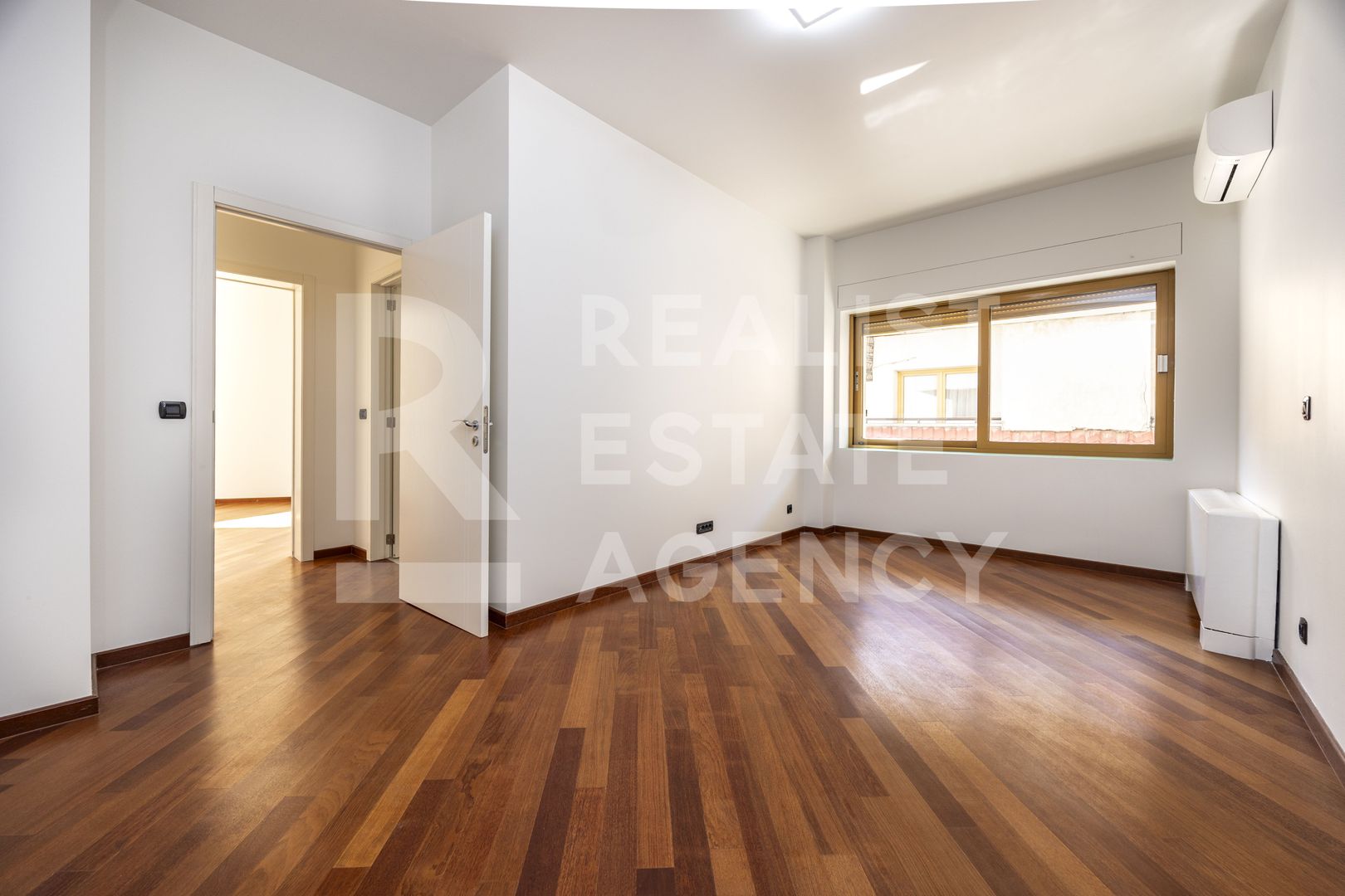 Penthouse, Jean Monnet Residence - Poză 11