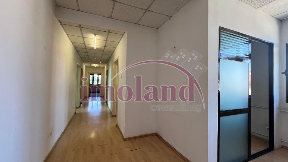 Casa 15 camere cu parcare mare - Jiului - Poză 14