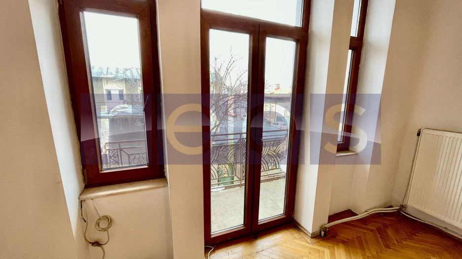 VANZARE APARTAMENT VILA 3 CAMERE 2 BAI CENTRALA PROPRIE CALEA CALARASI TRAIAN - Poză 1