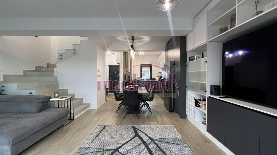 Vanzare - Casa 4 camere + curte - Otopeni - Poză 1